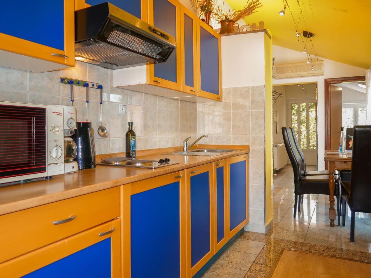 Apartment Blekic - Mlk305 By Interhome Malinska Exterior foto
